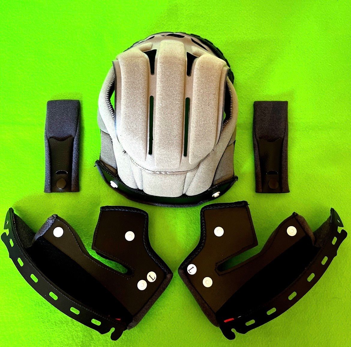 shoei gt-air2 対応 Lサイズ 新品 内装 パットセット チークパット 