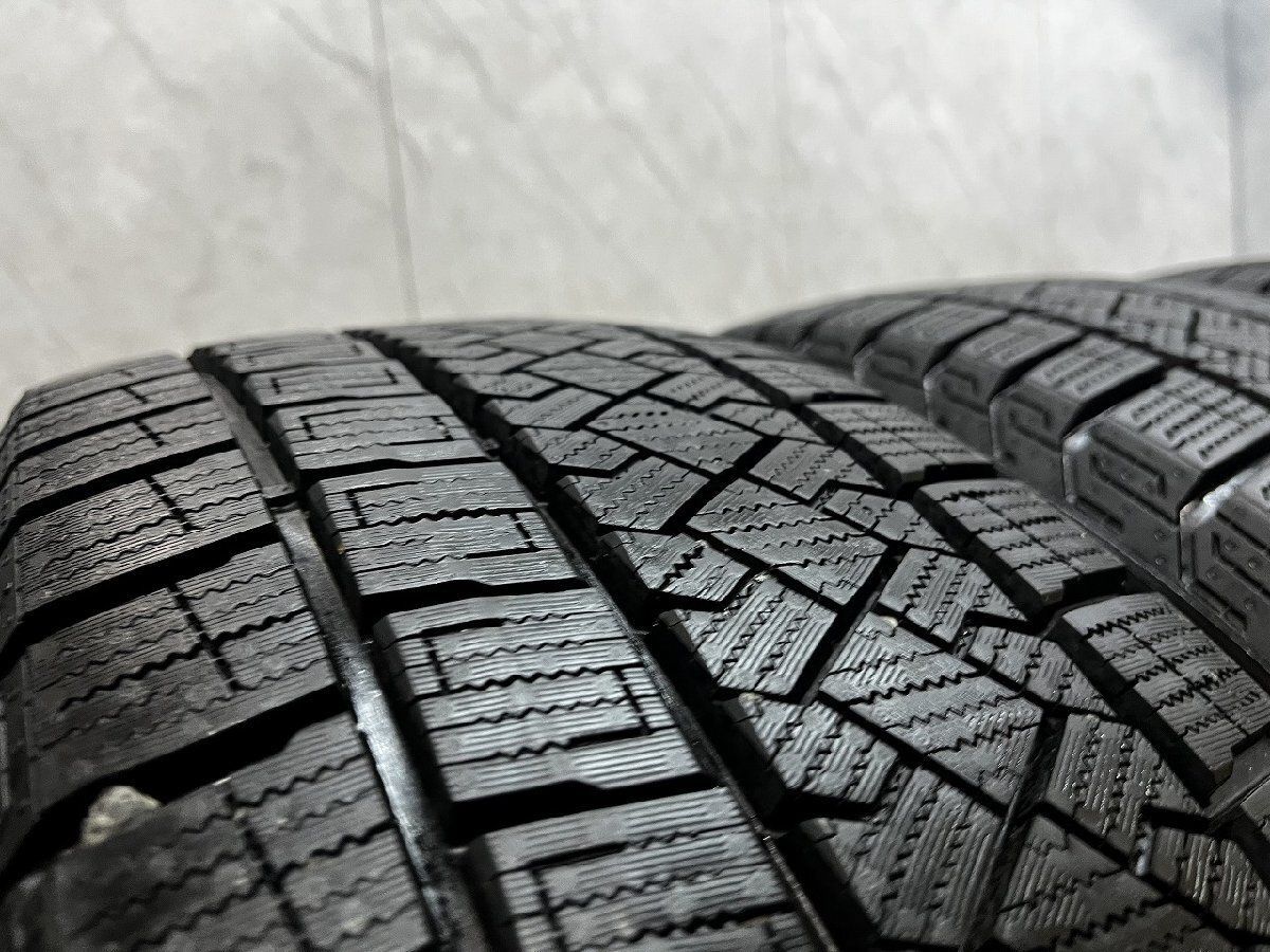走行短め【PIRELLI ICEZERO ASIMMETRICO 215/50R17】スタッドレス【O.Z