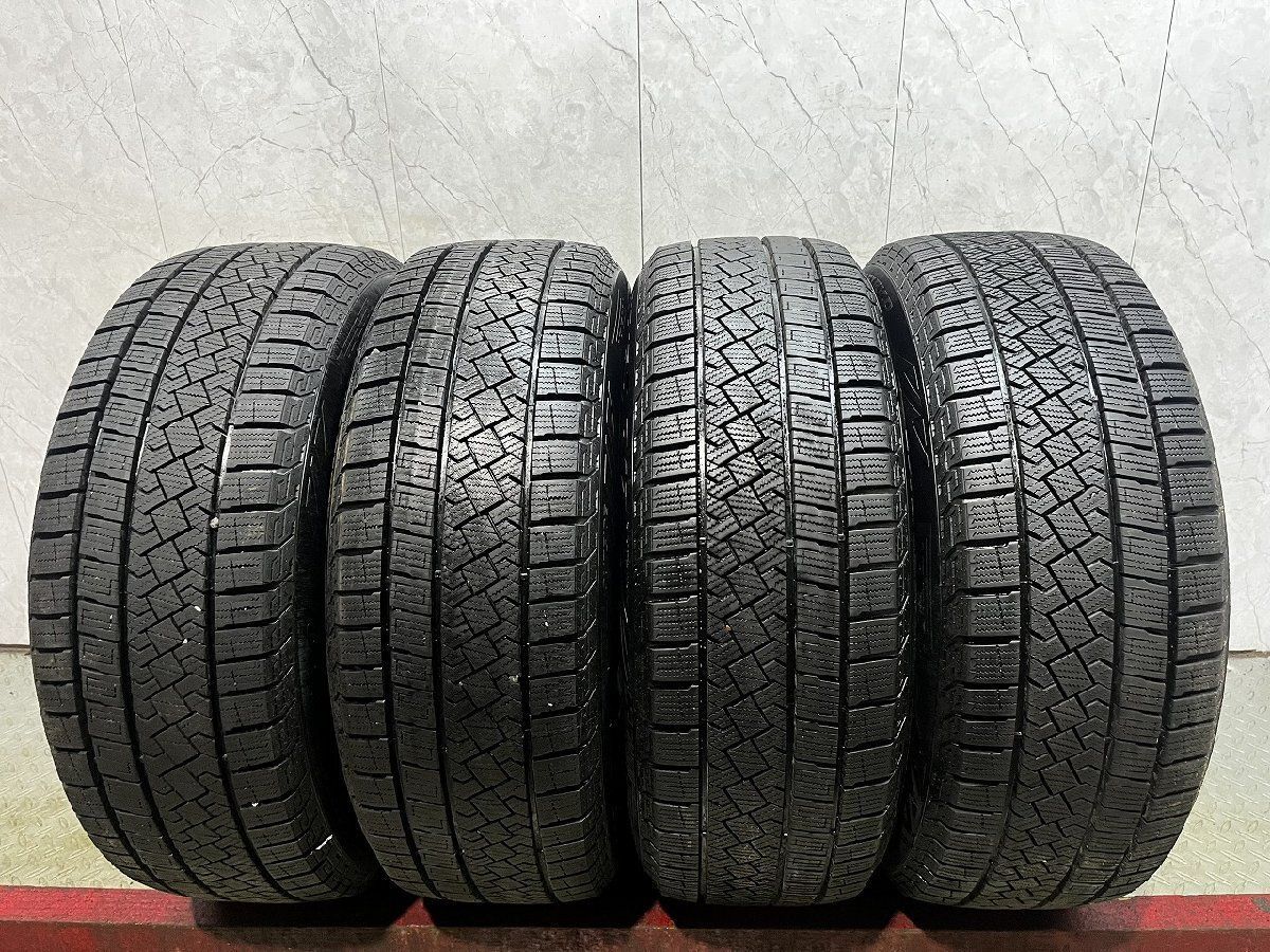 走行短め【PIRELLI ICEZERO ASIMMETRICO 215/50R17】スタッドレス【O.Z