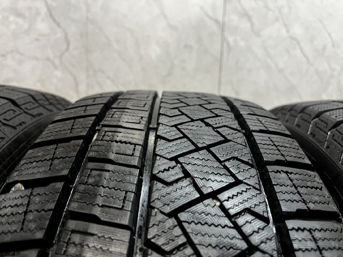 走行短め【PIRELLI ICEZERO ASIMMETRICO 215/50R17】スタッドレス【O.Z 
