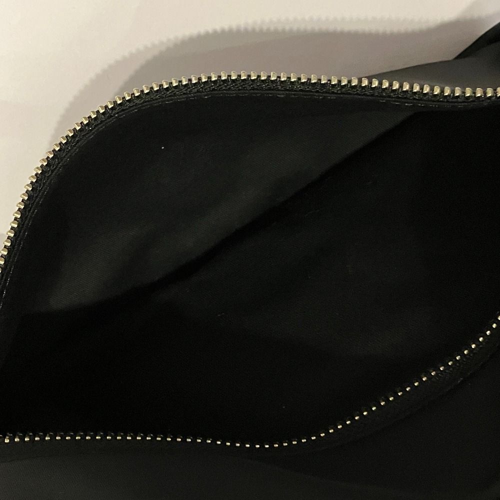 未使用 VERSUS VERSACE ヴェルサス ヴェルサーチ ナイロン チェーンショルダーバッグ ブラック レディース 古着 中古 USED VERSUS（ヴェルサス） 未使用 VERSUS VERSACE ヴェルサーチ ナイロン