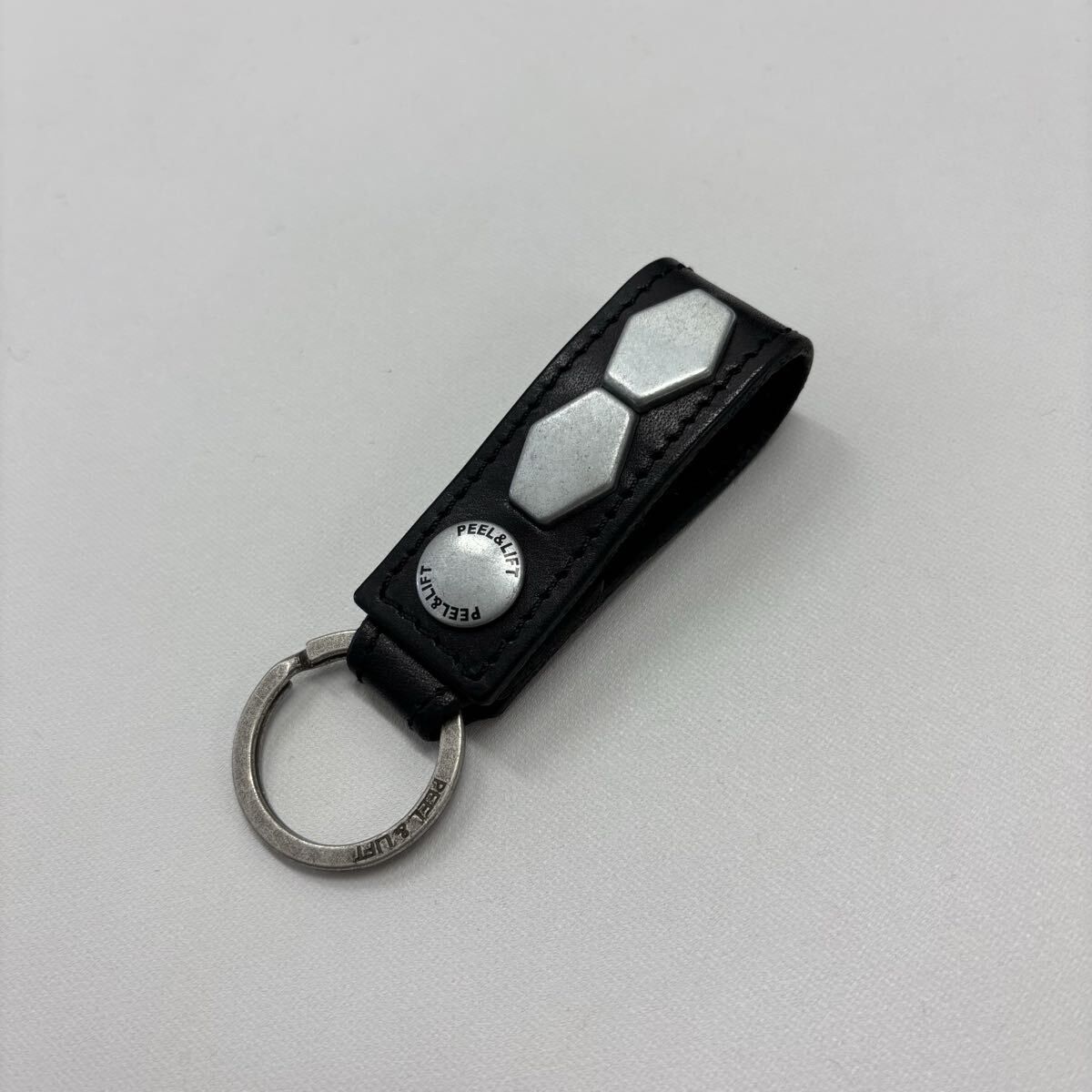 未使用 PEEL&LIFT ピールアンドリフト STUDS KEYRING PL25-AC003
