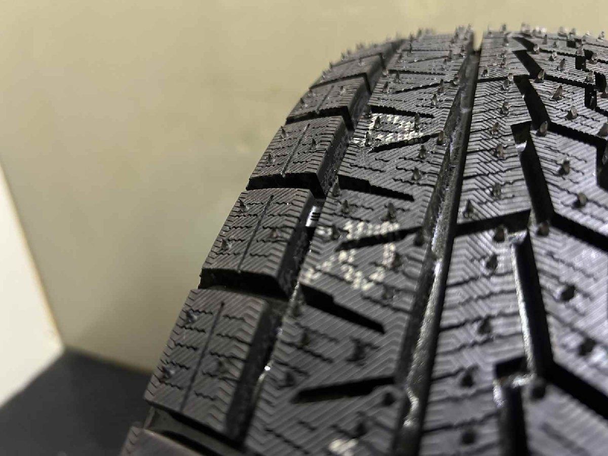 【新品】YOKOHAMA ice GUARD iG70 165/70R14 81Q 14インチ スタッドレス 4本 21年製 ハスラー ヴィッツ パッソ ブーン ポルテ 等　(VTO323) 新品】YOKOHAMA ice GUARD iG70 165/70R14 81Q 14インチ スタッドレス