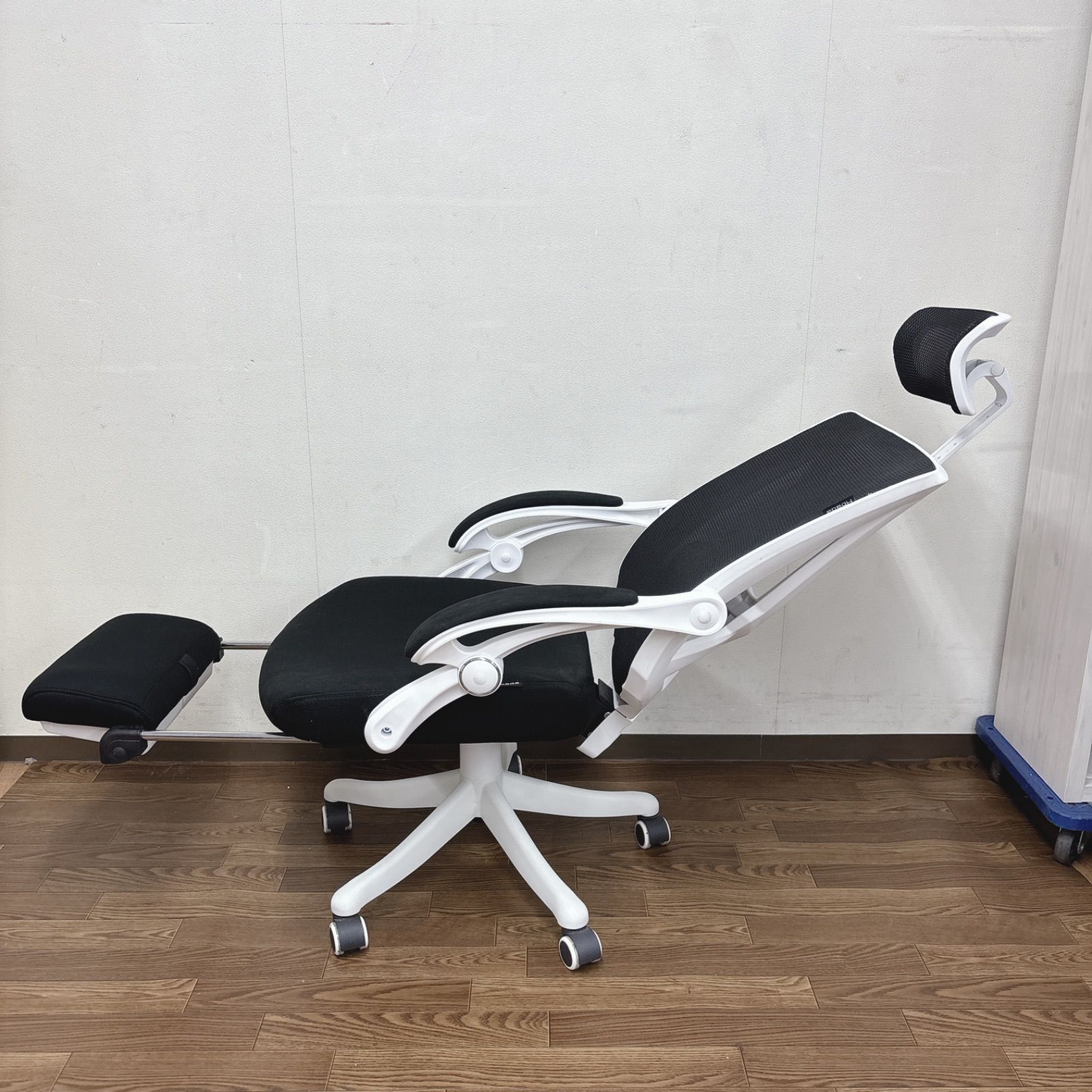 I503 ? 名古屋市近郊配送設置無料！ Hbada 人間工学オフィスチェア 