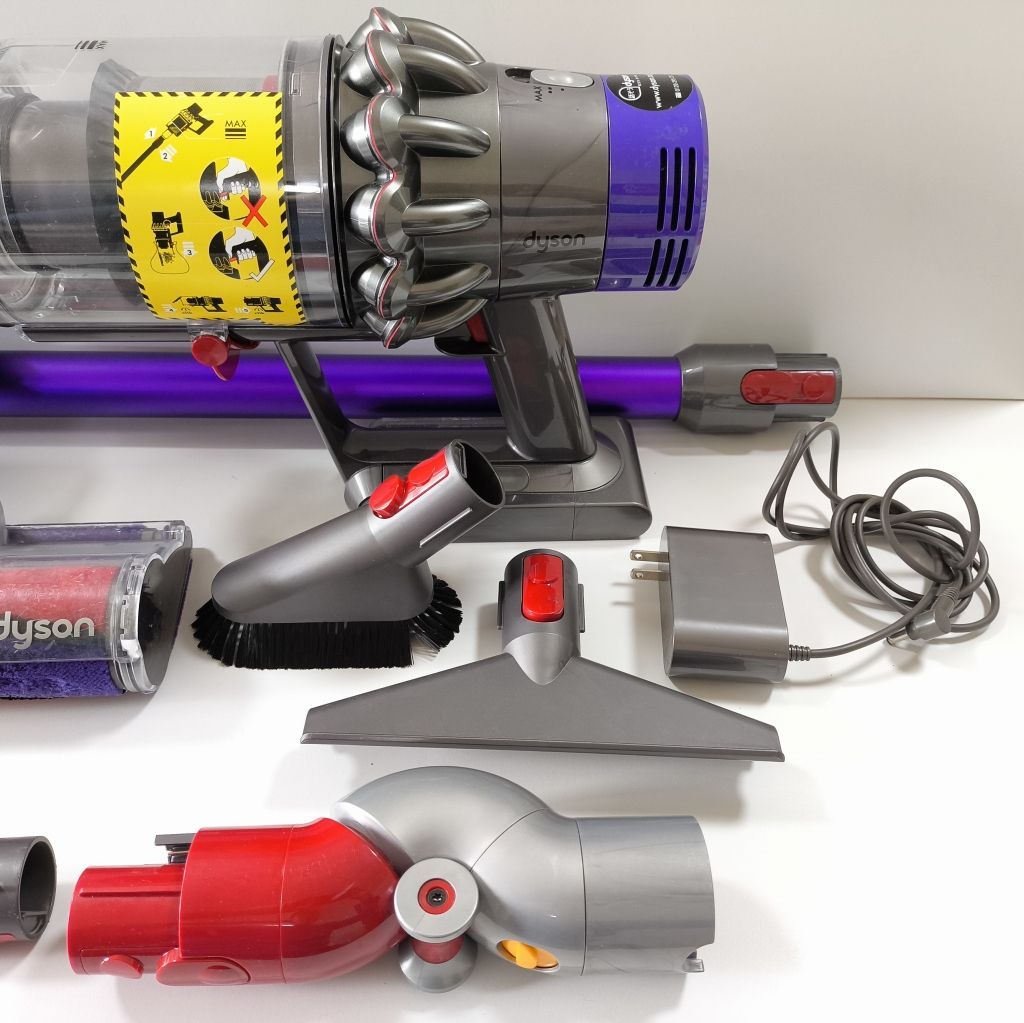すぐ使える ダイソン V10 SV12 サイクロン掃除機 本体と付属品 No327