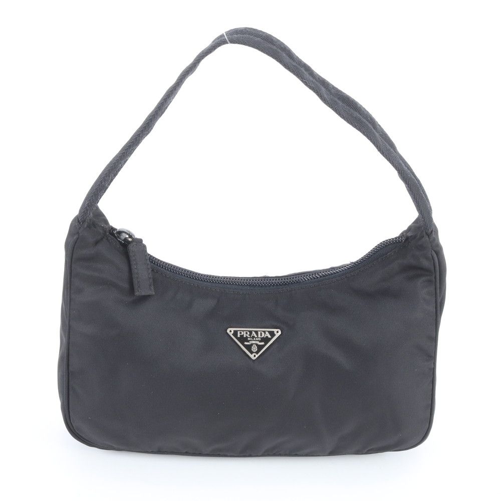 プラダ テスート ブラック ナイロン ハートモチーフ レディース ビジュー  中古 中古・古着通販】PRADA (プラダ) チェーンショルダー付きビジュー