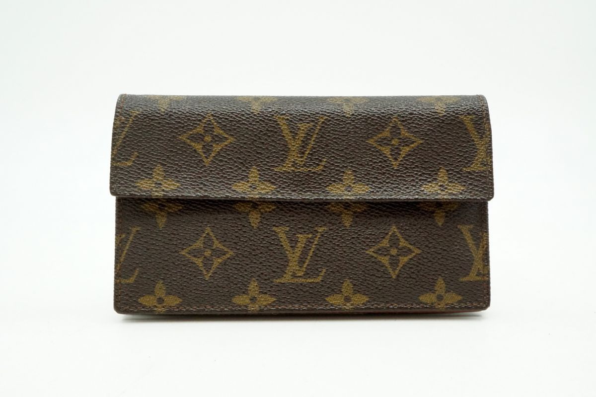【送料込】LOUIS VUITTON（ルイ・ヴィトン） 二つ折り財布 モノグラム Louis Vuitton モノグラム 二つ折り財布 【公式通販】