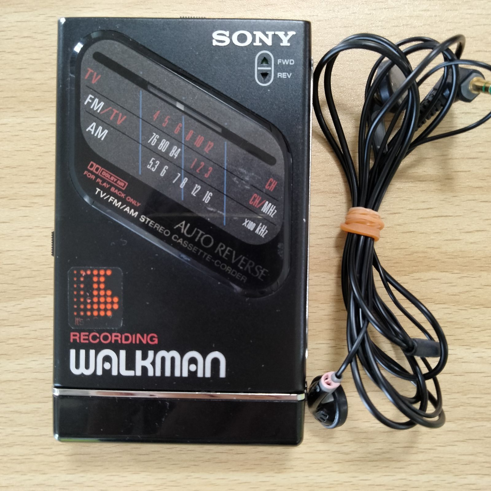 ジャンク品】SONY WALKMAN WM-F203 ラジオカセットウォークマン