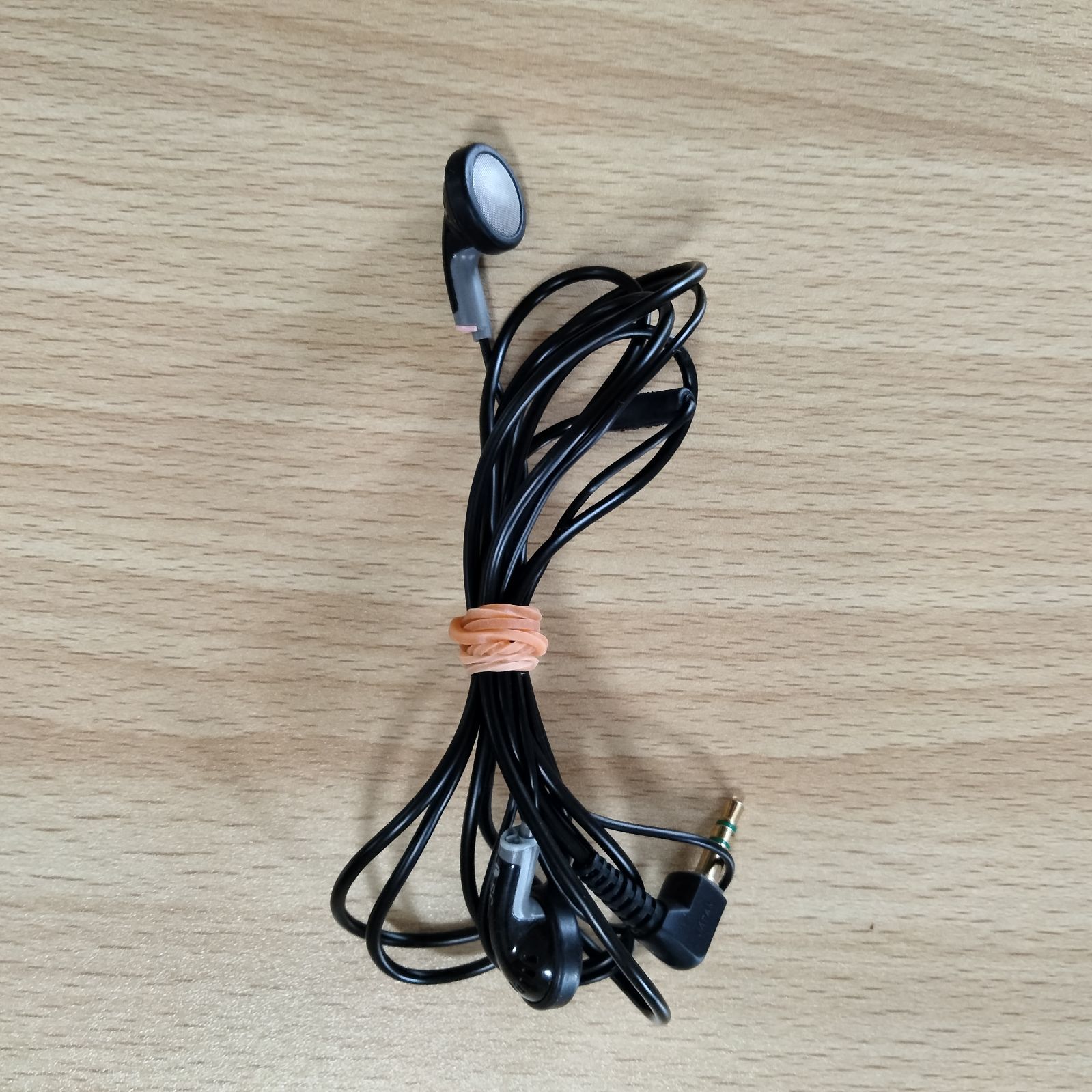 ジャンク品】SONY WALKMAN WM-F203 ラジオカセットウォークマン