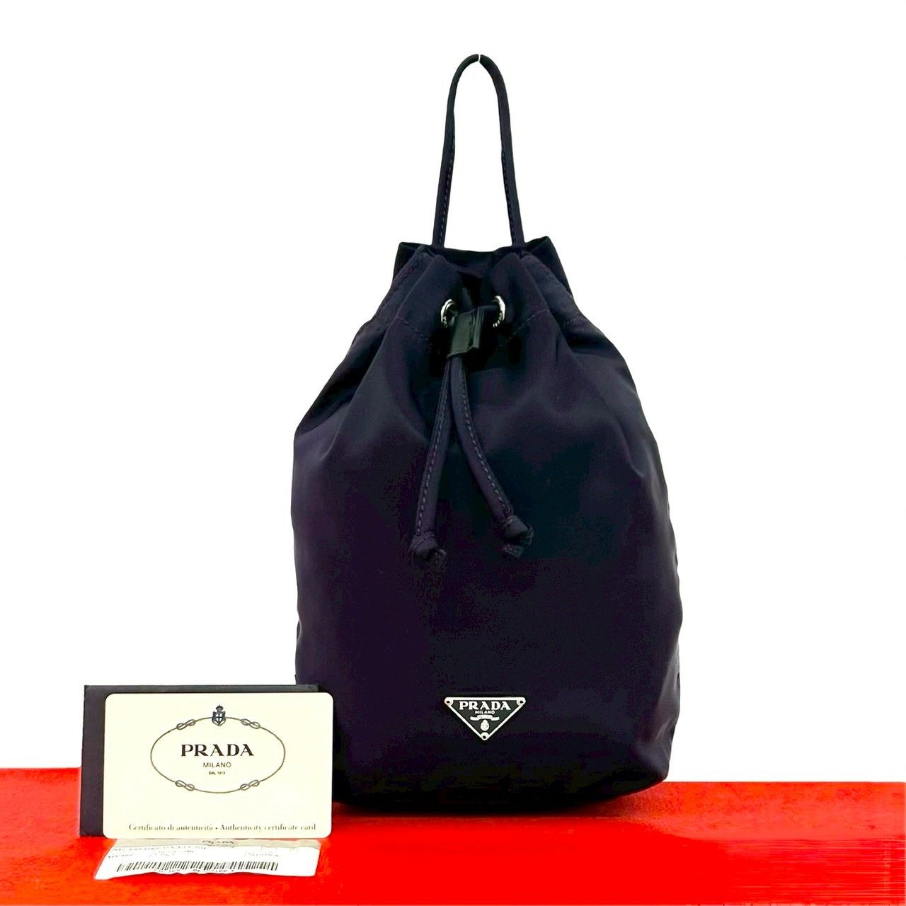 PRADA（プラダ） 美品 巾着 ポーチ 1NA369 ピンク ナイロン ロゴ 三角 