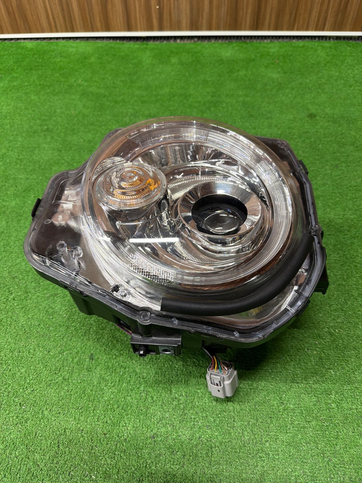 スズキ アルトラパン HE33S 純正 左側 ヘッドライト ICHIKOH A021 (563