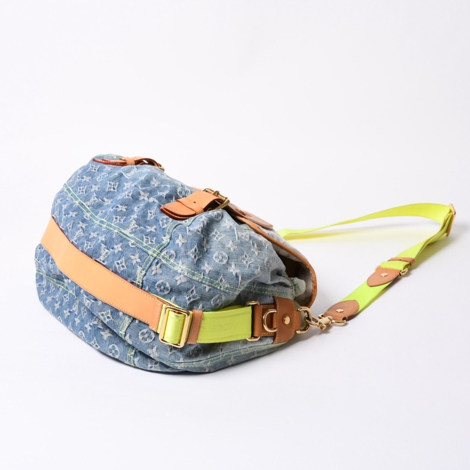 極美品 LOUIS VUITTON ルイヴィトン デニム サンライズ ショルダーバッグ ブルーグラデーション デニムキャンバス M93189 中古 4a000848 極美品 LOUIS VUITTON ルイヴィトン デニム サンライズ ショルダー