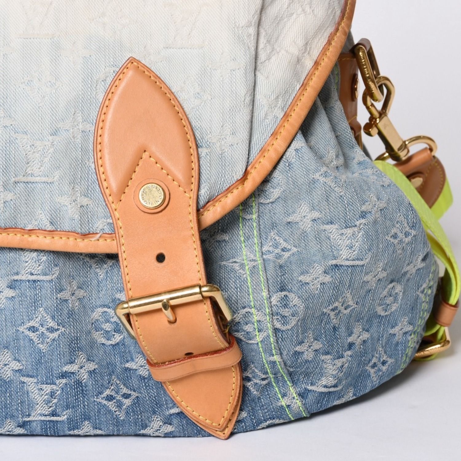 極美品 LOUIS VUITTON ルイヴィトン デニム サンライズ ショルダーバッグ ブルーグラデーション デニムキャンバス M93189 中古 4a000848 極美品 LOUIS VUITTON ルイヴィトン デニム サンライズ ショルダー