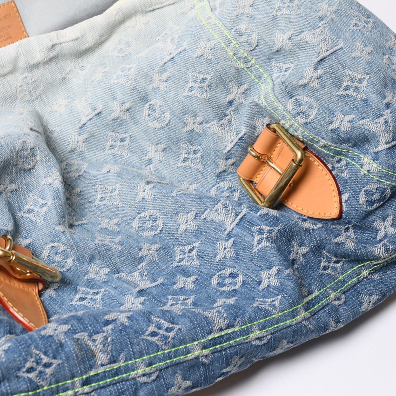 極美品 LOUIS VUITTON ルイヴィトン デニム サンライズ ショルダーバッグ ブルーグラデーション デニムキャンバス M93189 中古 4a000848 極美品 LOUIS VUITTON ルイヴィトン デニム サンライズ ショルダー