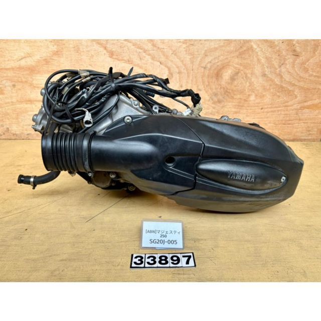 [ABN 33897]@ヤマハ YAMAHA マジェスティ250 SG20J-005 エンジン本体 G359E
