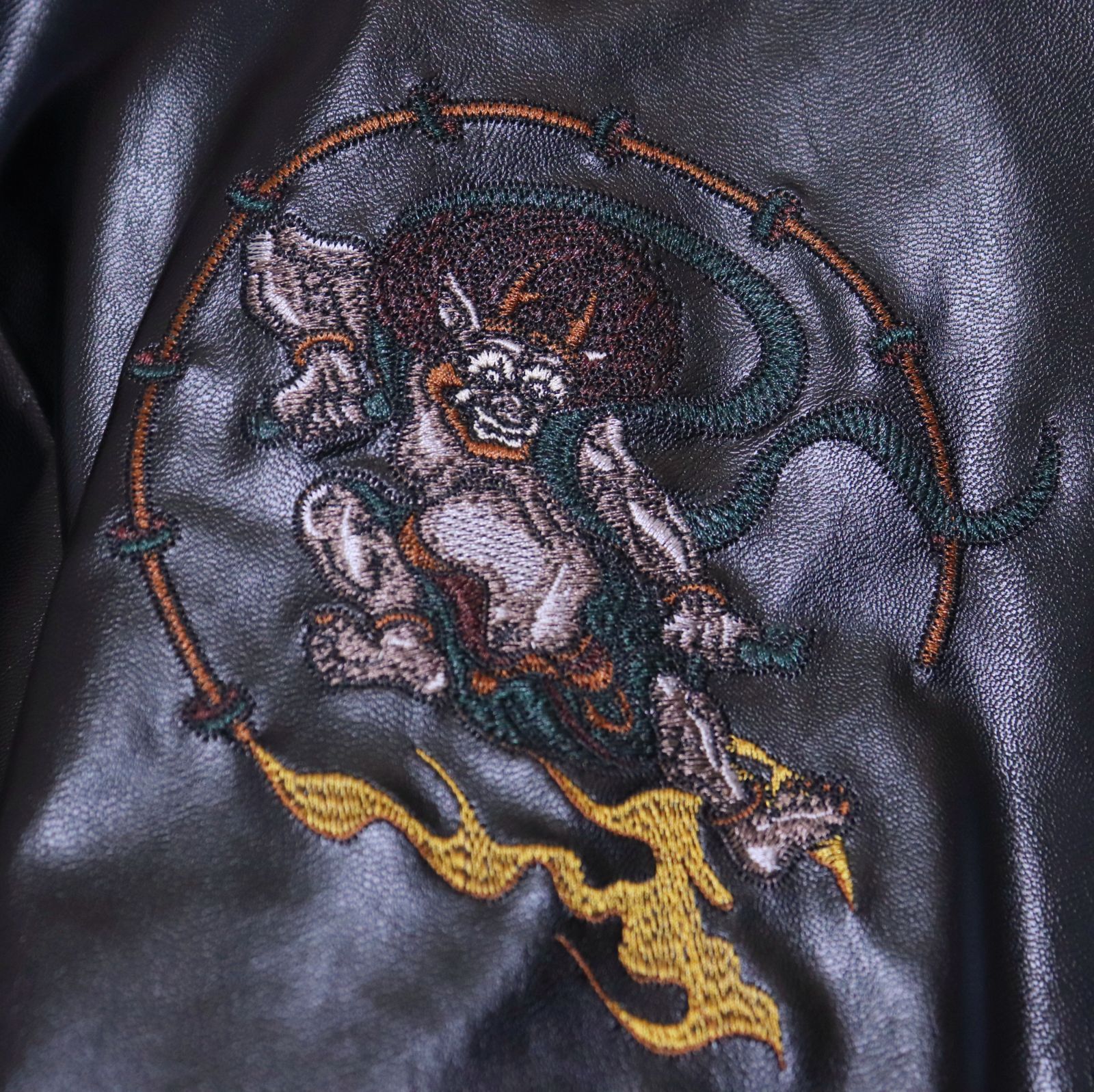 UABONI ユアボニ 風神 雷神 刺繍 フェイクレザー ジャケット 52サイズ