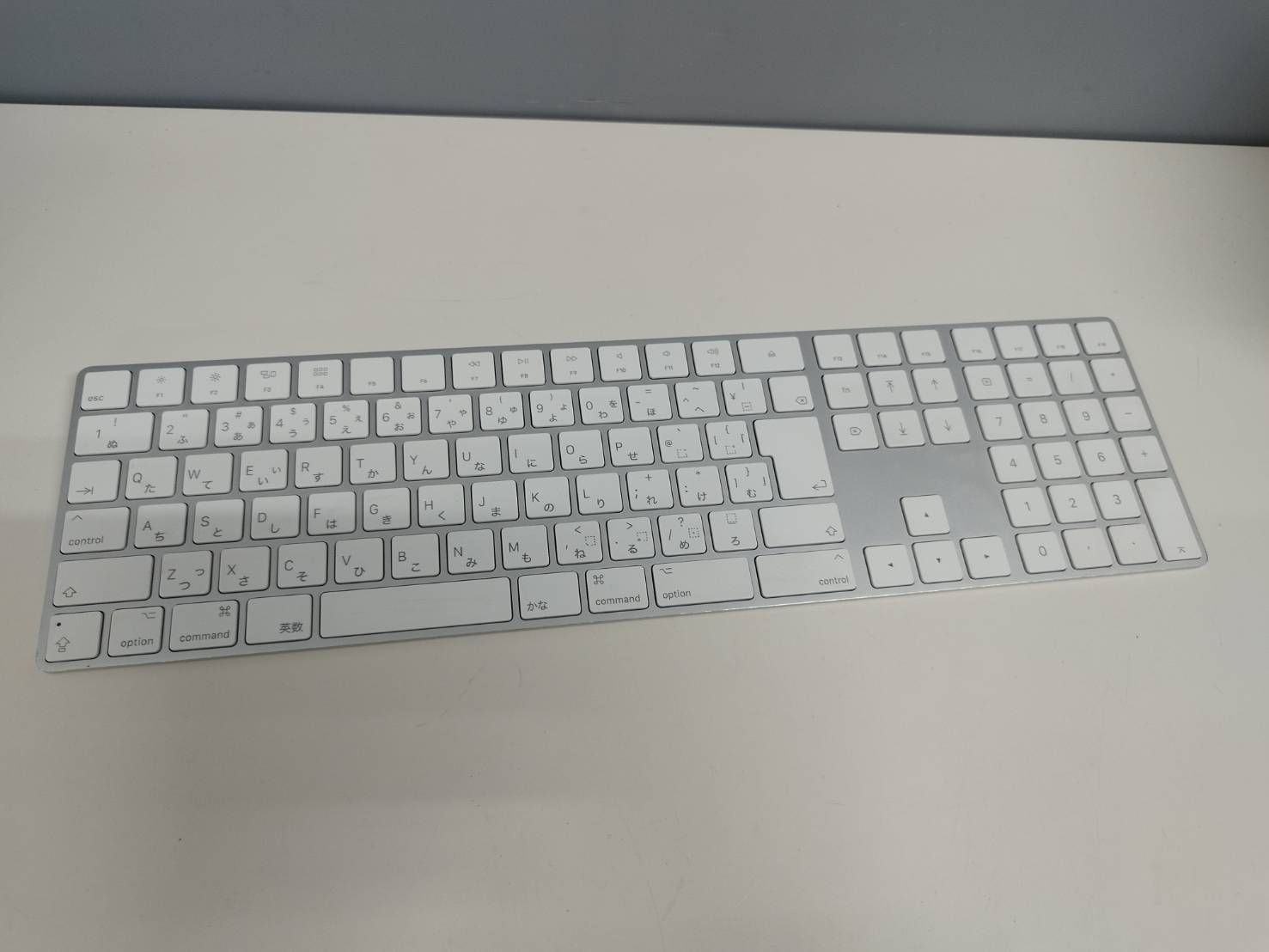 良品】Apple Magic Keyboard/A1843/テンキー付き/日本語配列（正規品 