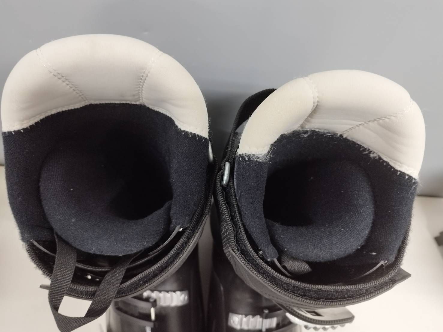 ウィンタースポーツ ROSSIGNOL TRACK 80 スキーブーツ 27.5cm/318mm