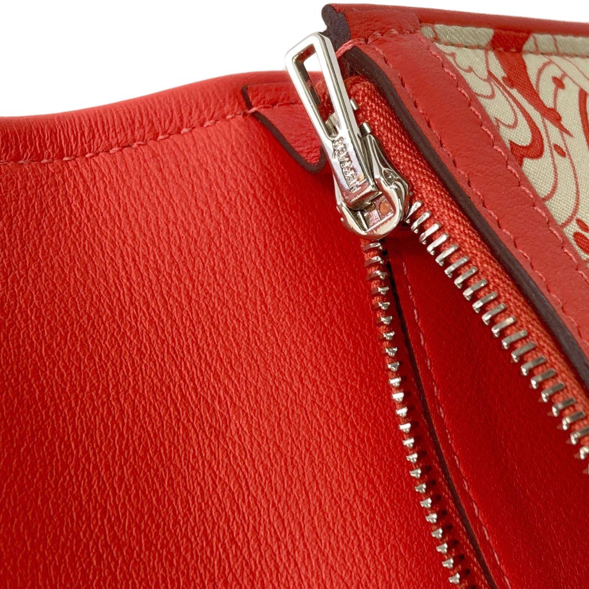 HERMES エルメス アヴェックソワ シルバー金具 二つ折り財布（小銭入れ