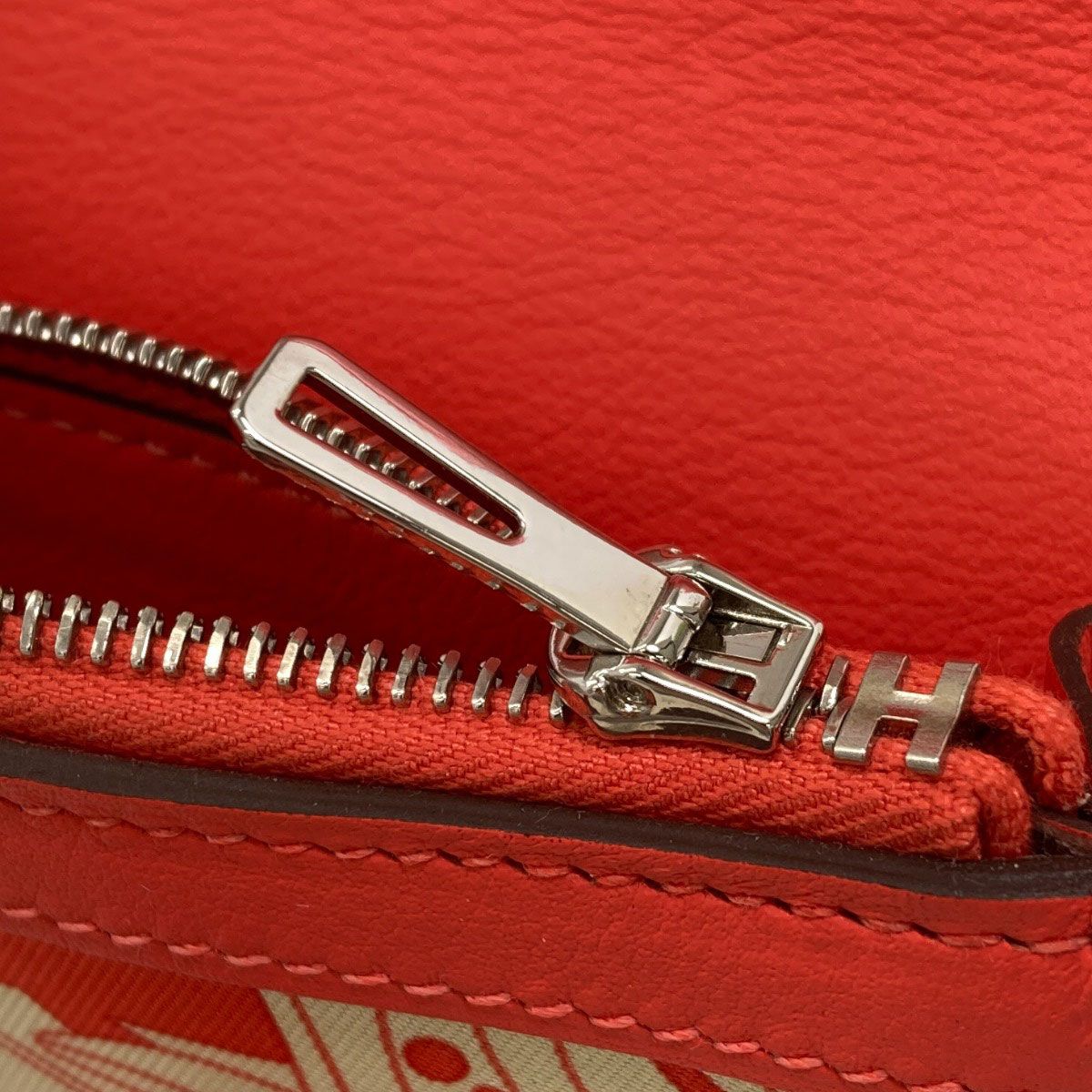 HERMES エルメス アヴェックソワ シルバー金具 二つ折り財布（小銭入れあり） シルク レディース [中古] HERMES - HERMES エルメス アヴェックソワ シルバー金具 二つ折り財布