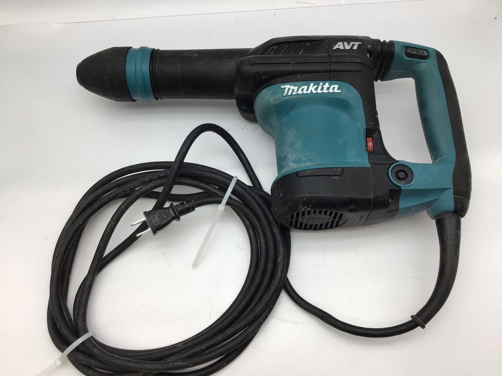 中古品】Makita/マキタ HM0871C ☆ 電動ハンマ SDSマックス [IT_W1C3S 