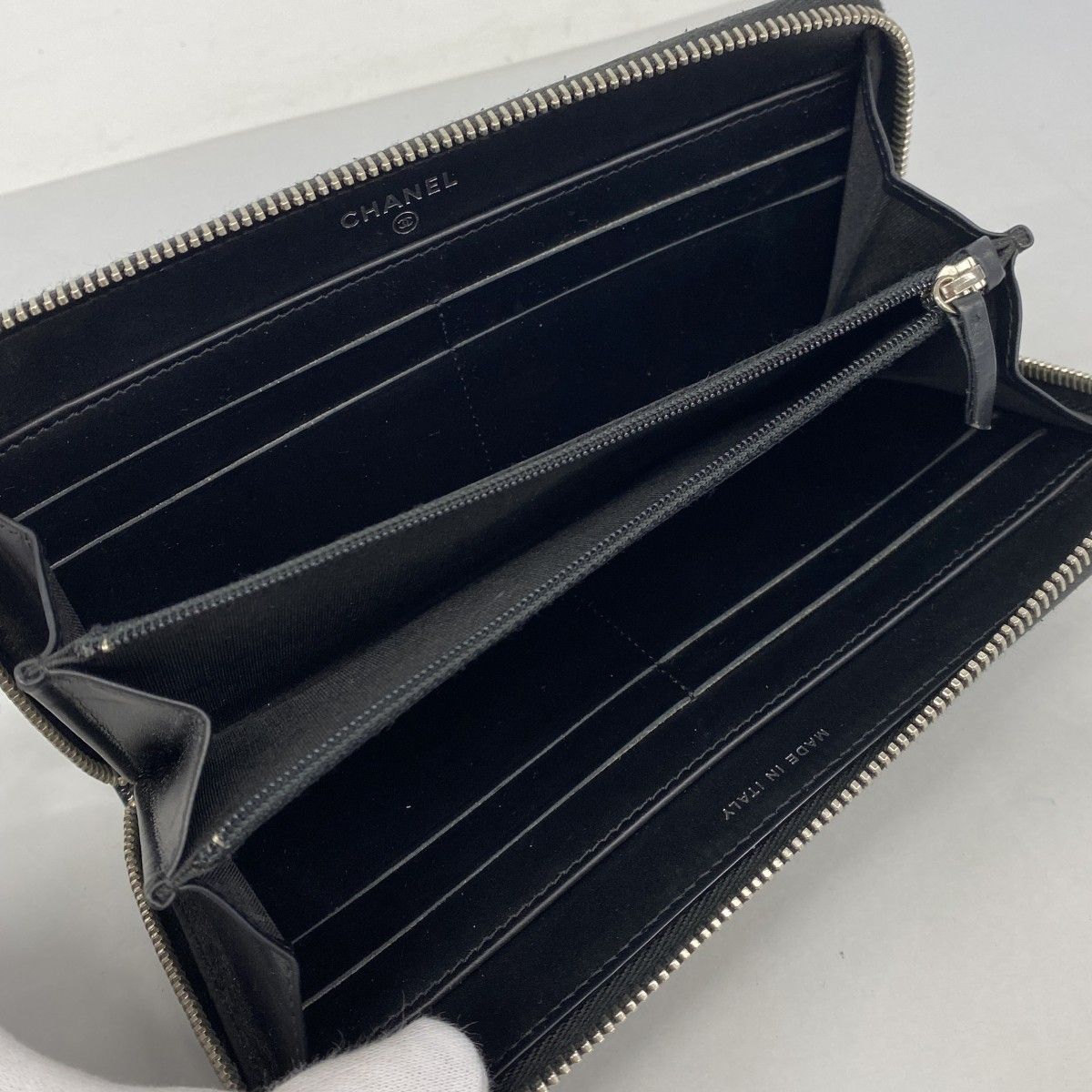 6dc2897-k】シャネル 長財布 レザー ブラック シルバー金具【中古