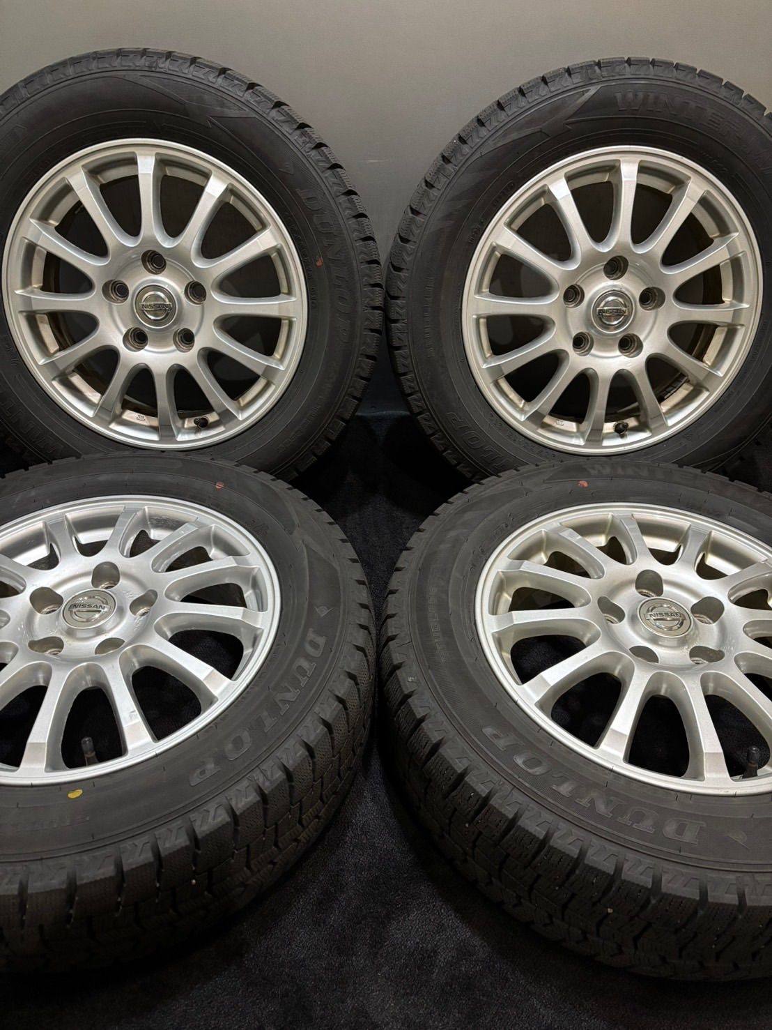 DUNLOP WM02 195/65R15】スタッドレス【日産 セレナ 純正ホイール 15