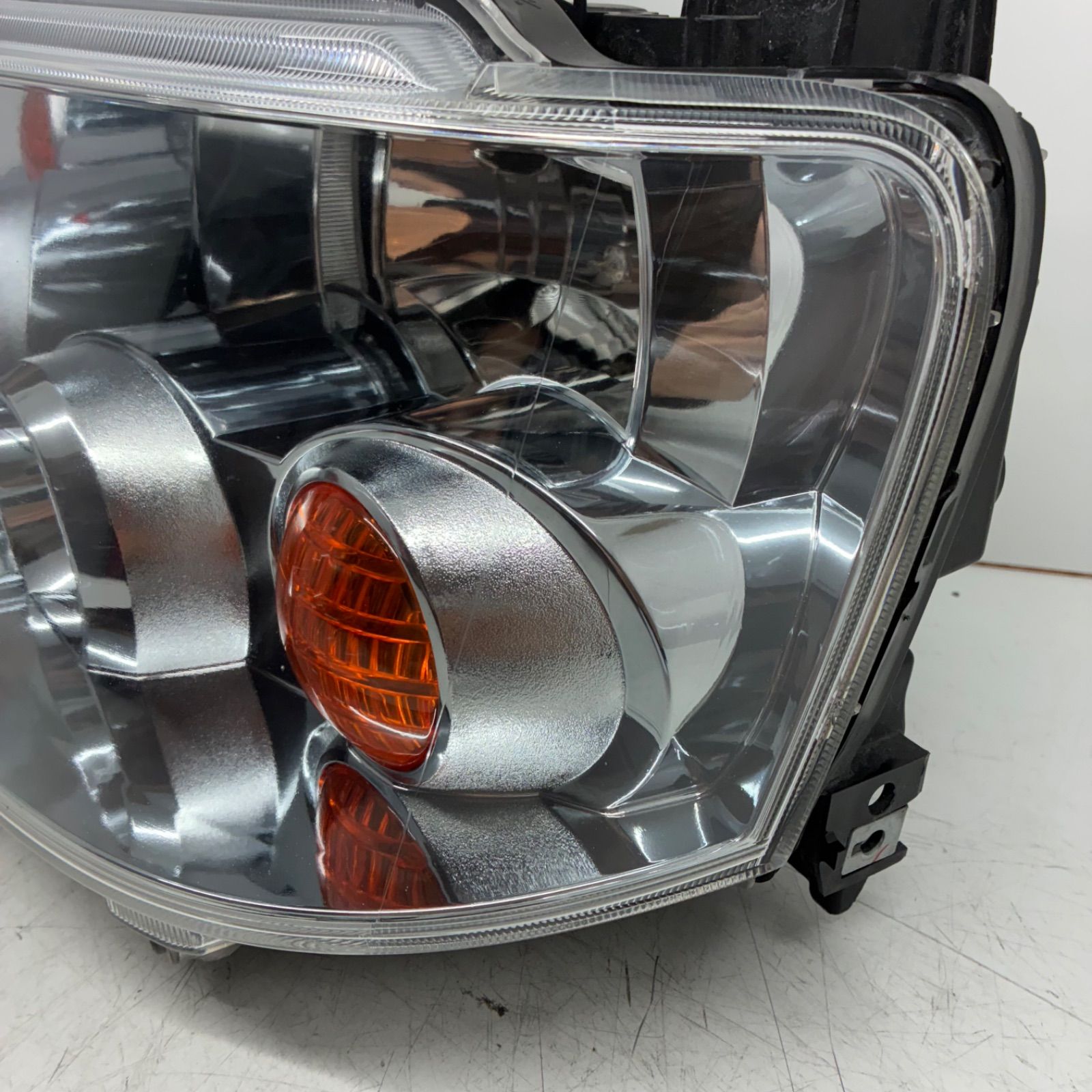 三菱　E Kスポーツ　自動車用 ヘッドライト 左右セット 三菱E Kスポーツ自動車用 ヘッドライト 左右セット