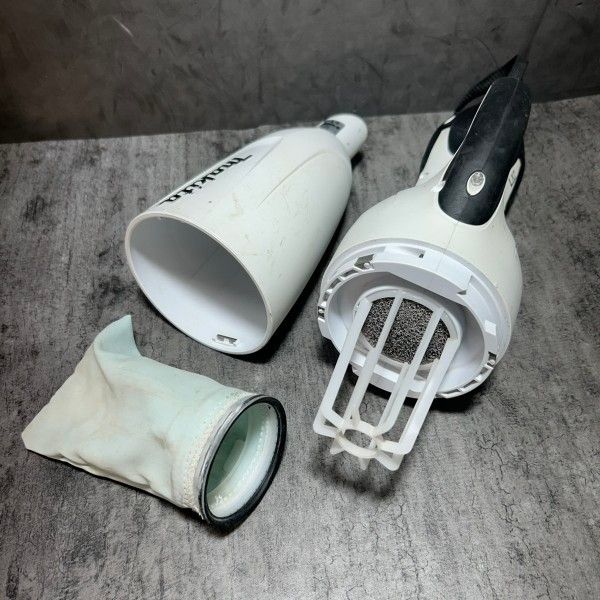 ◇マキタ(makita) 充電式クリーナー CL180FDZW 【中古】 【市川行徳店 