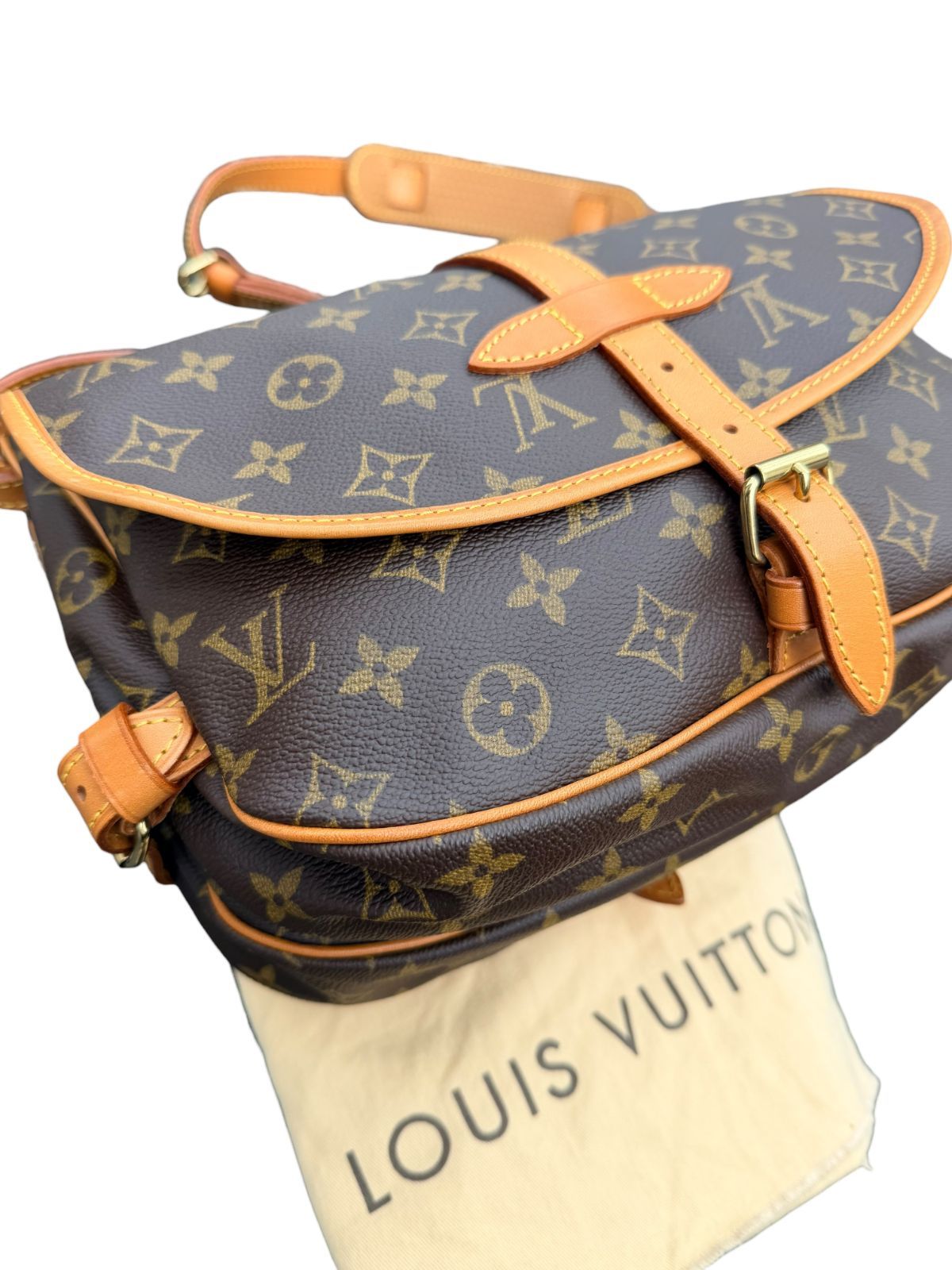 LOUIS VUITTONルイヴィトンモノグラムソミュール30ショルダーバッグ