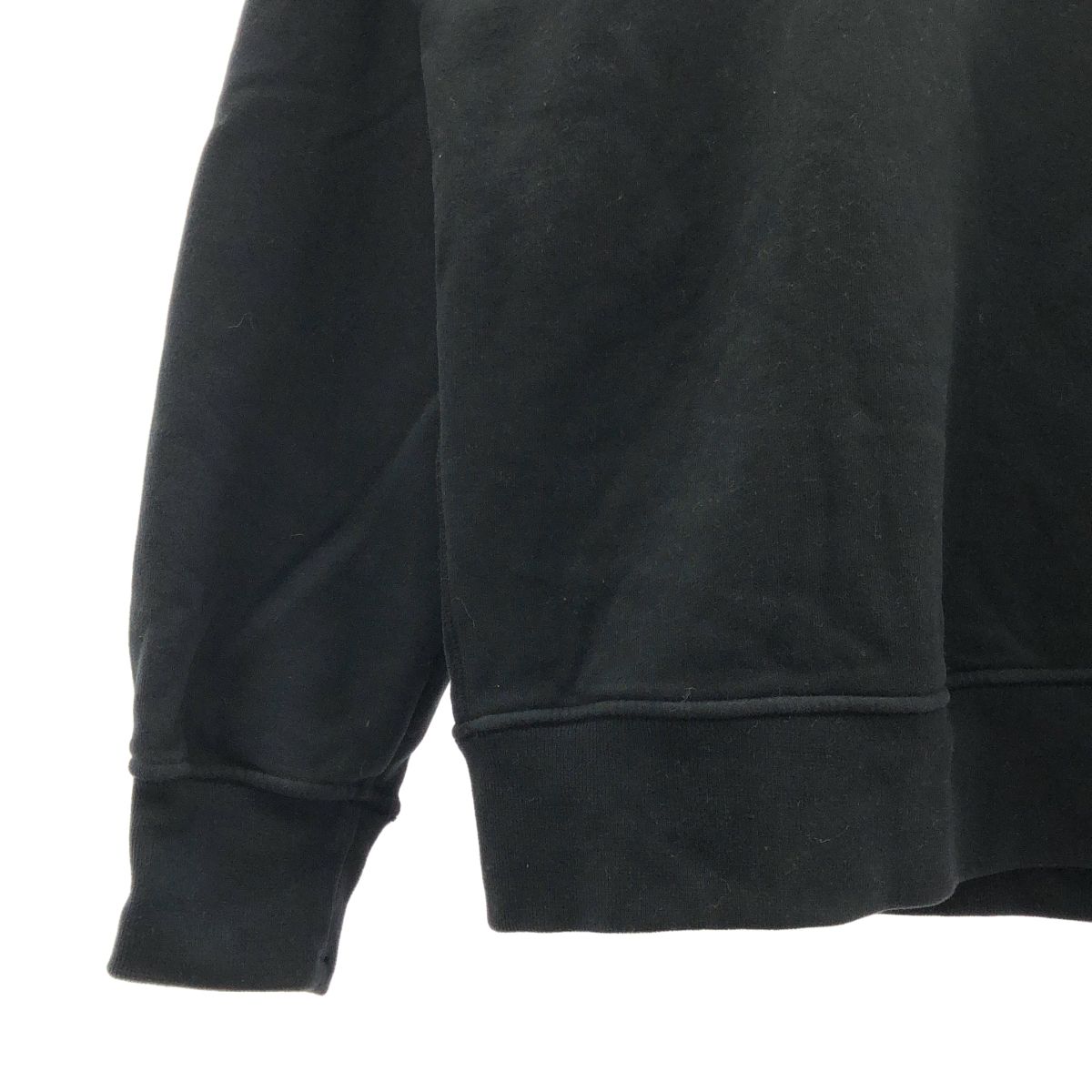 STONE  / ストーンアイランド | ラバーロゴ プリント スウェット | L | ブラック | メンズ STONE ISLAND / ストーンアイランド | ラバーロゴ プリント スウェット
