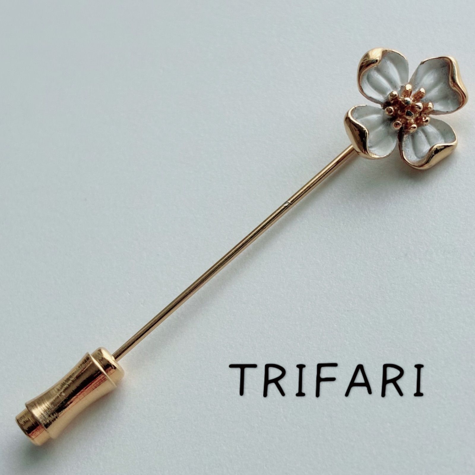 ☆Trifari☆オウム ブローチ ピン 【公式通販】