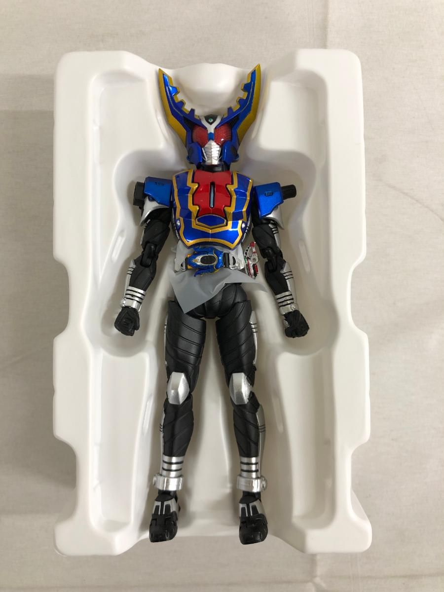S.H.Figuarts(真骨彫製法) 仮面ライダーガタック ハイパーフォーム