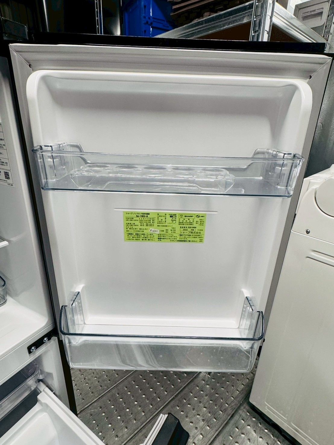 大阪送料無料☆3か月保障付き☆冷蔵庫☆シャープ☆2ドア☆2022年☆SJ