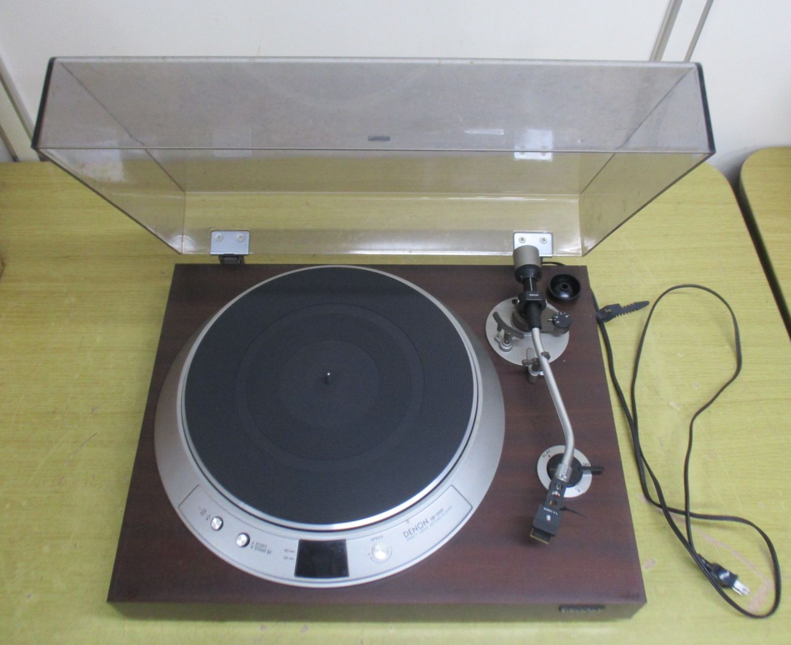 B143 DENON デノン DP-1200 ターンテーブル レコードプレーヤー B143 DENON デノン DP-1200 ターンテーブル レコードプレーヤー - メルカリ