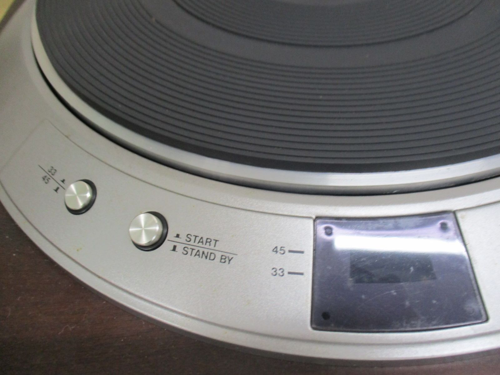 B143 DENON デノン DP-1200 ターンテーブル レコードプレーヤー - メルカリ B143 DENON デノン DP-1200 ターンテーブル レコードプレーヤー - メルカリ