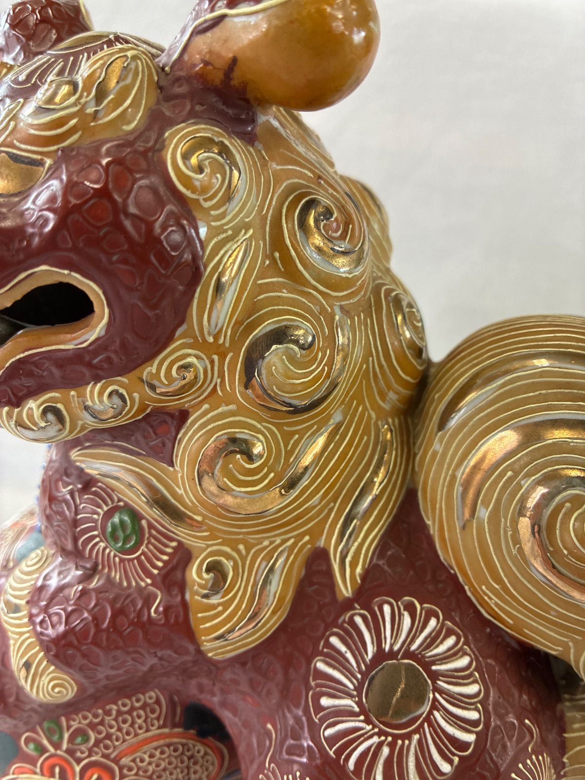 約18cm】九谷焼 玉乗り獅子 置物 東山九谷 縁起物 魔除け 金彩 赤