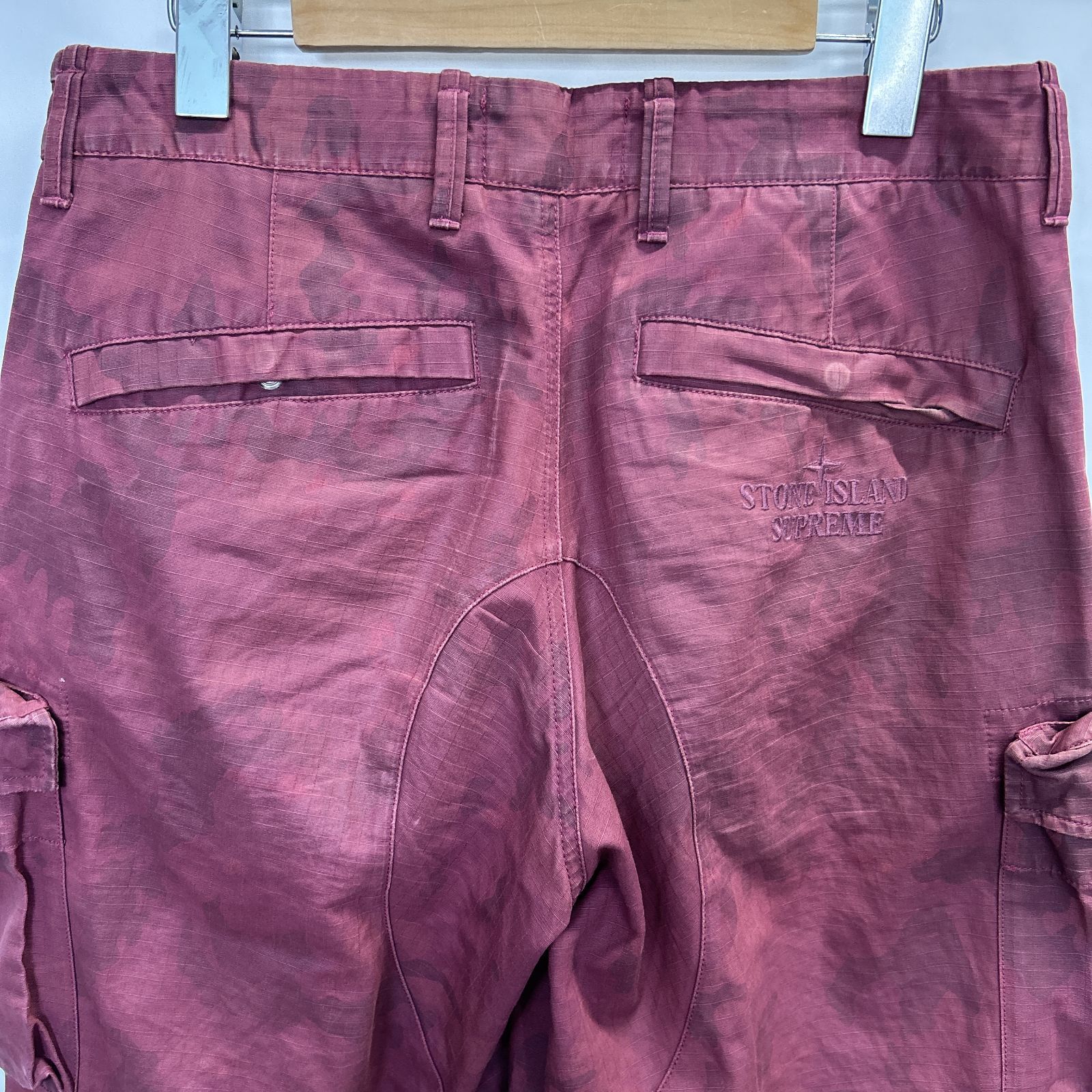 浜館76-2270] STONE ISLAND × Supreme カーゴパンツ サイズ：W32 [中古 