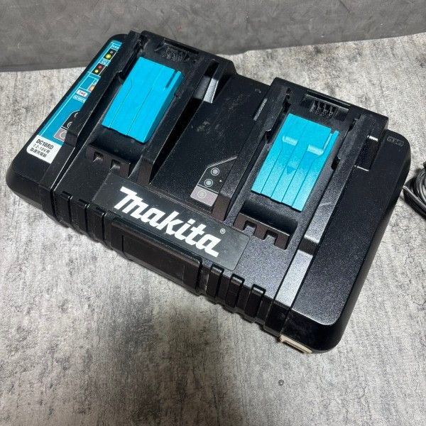 マキタ DC18RD 2口充電器【市川行徳店】【店頭取引限定】【中古】管理番号：ITTVU78AR3HS ◇マキタ(makita) 2口急速充電器 DC18RD 【中古】 【市川行徳店
