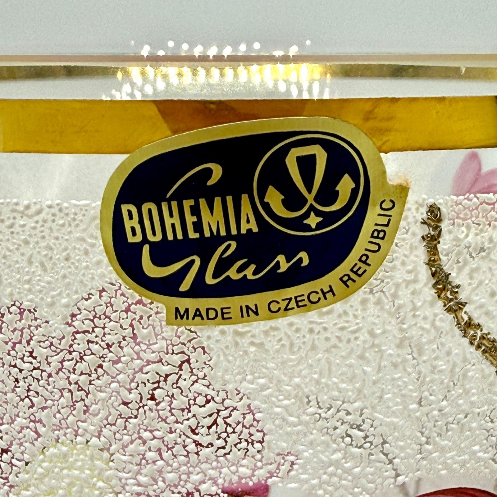 ボヘミアガラス フラワーベース 花瓶 花柄 金彩 カリ・グラス 花柄
