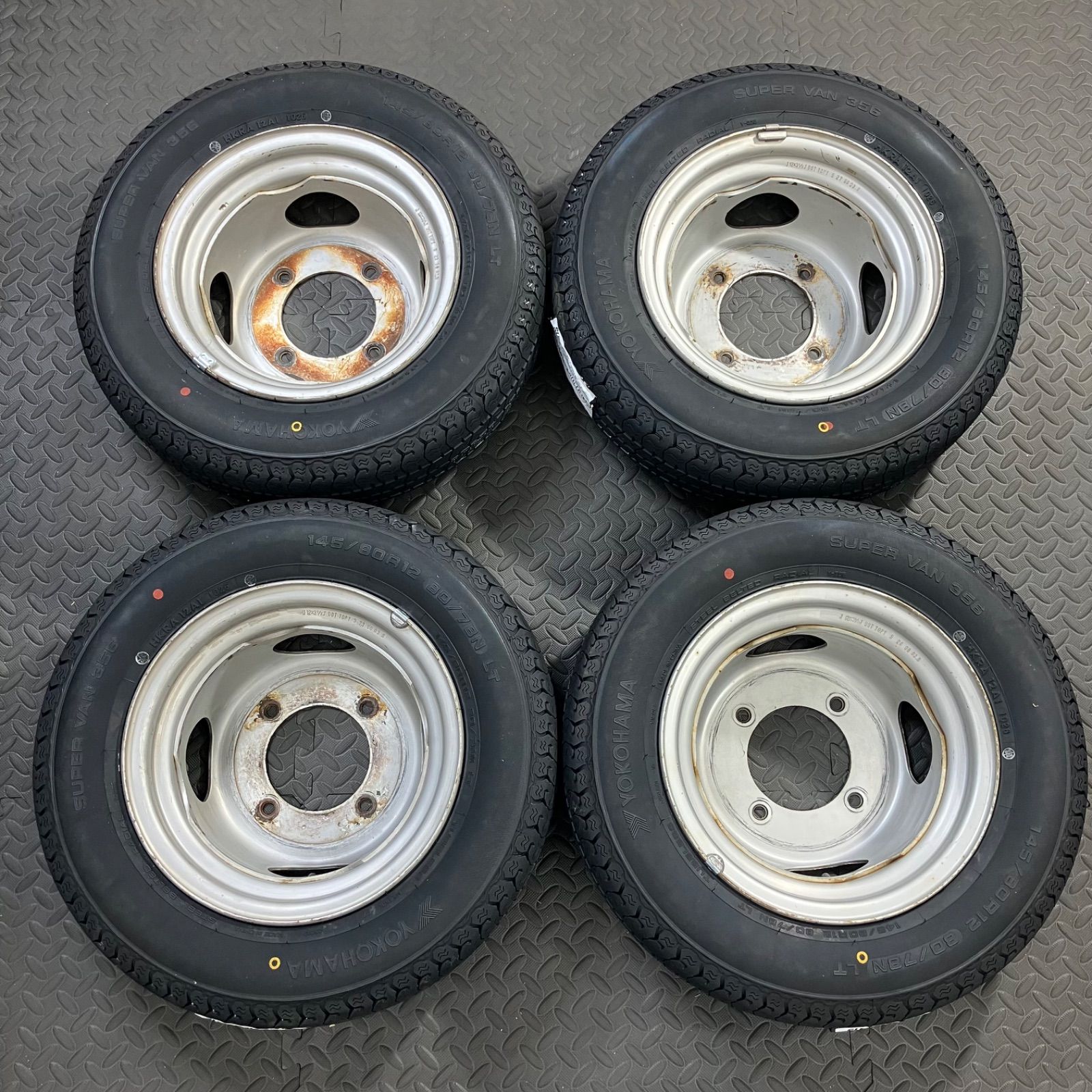 26年製 新品タイヤ 145/80R12 80/78N LT ヨコハマ スーパーバン356(夏