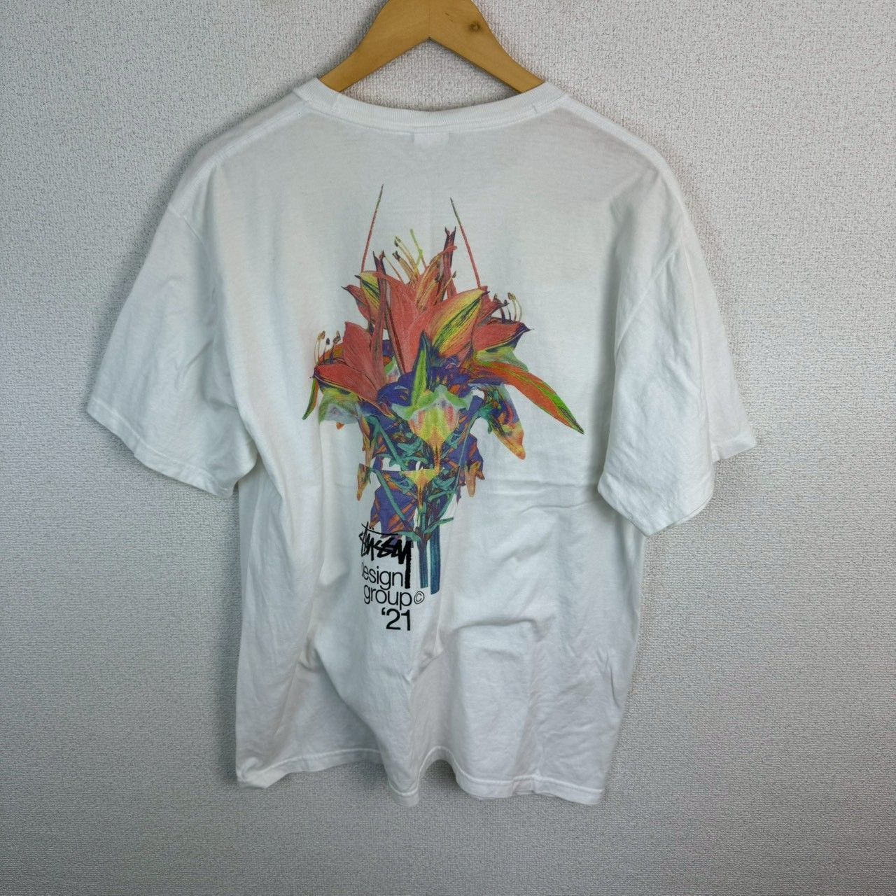 STUSSY ステューシー Tシャツ アートプリント バックプリント ホワイト 