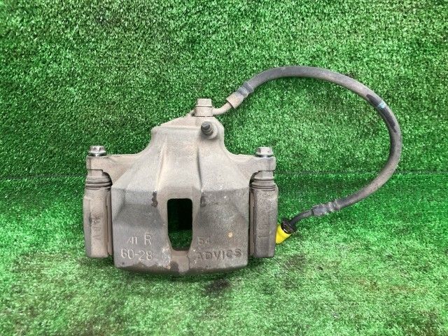 マークX GRX135 左フロントキャリパー 250G FOUR イエローレーベル 4WD 47750-30521 062 マークX GRX135 右フロントキャリパー 250G FOUR イエローレーベル 4WD