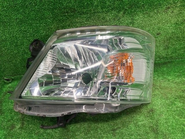 NV350キャラバン VW6E26 左ヘッドランプ・ヘッドライト ロング低床DX 