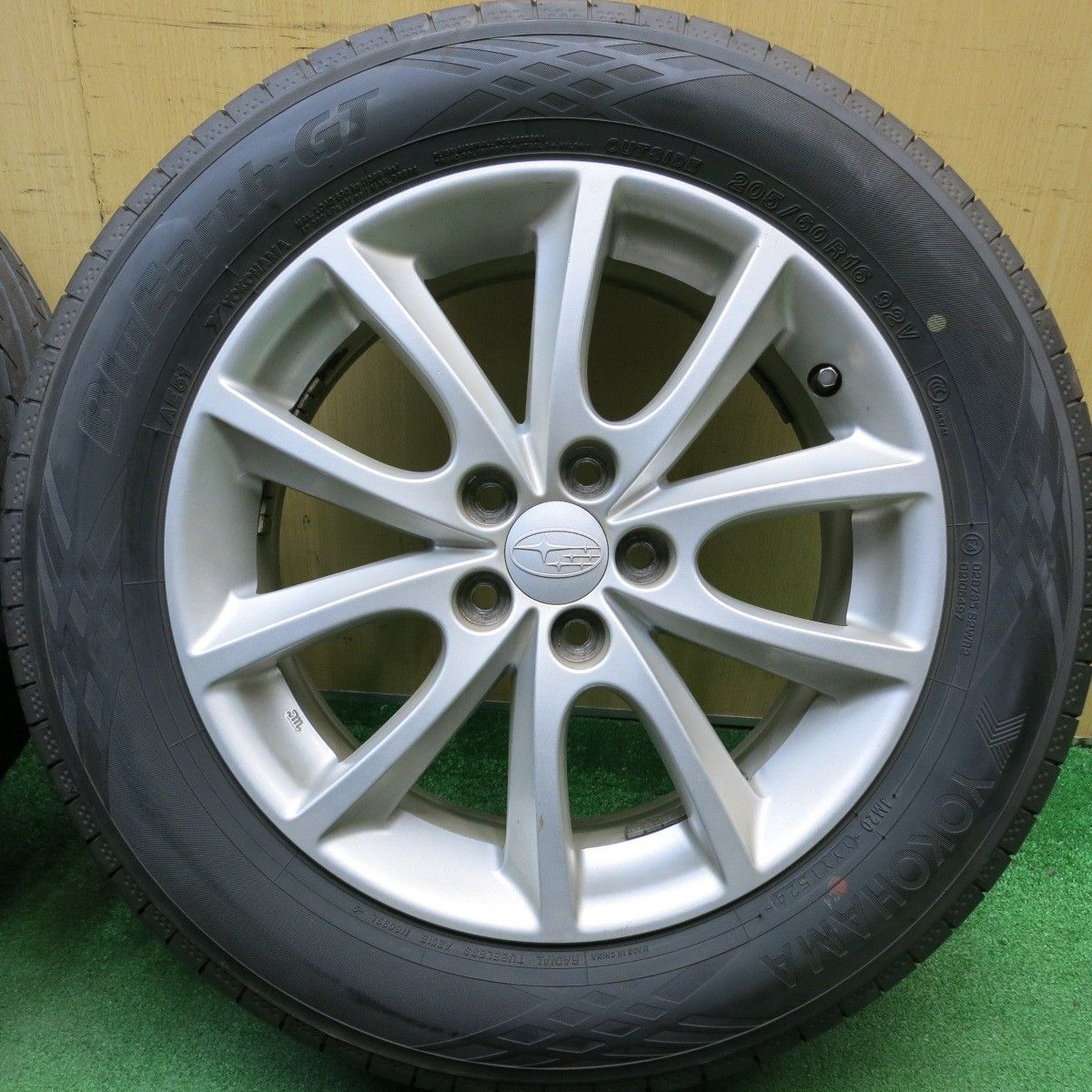 バリ溝！24年！9.5分☆スバル インプレッサ 純正 205/60R16 ヨコハマ 