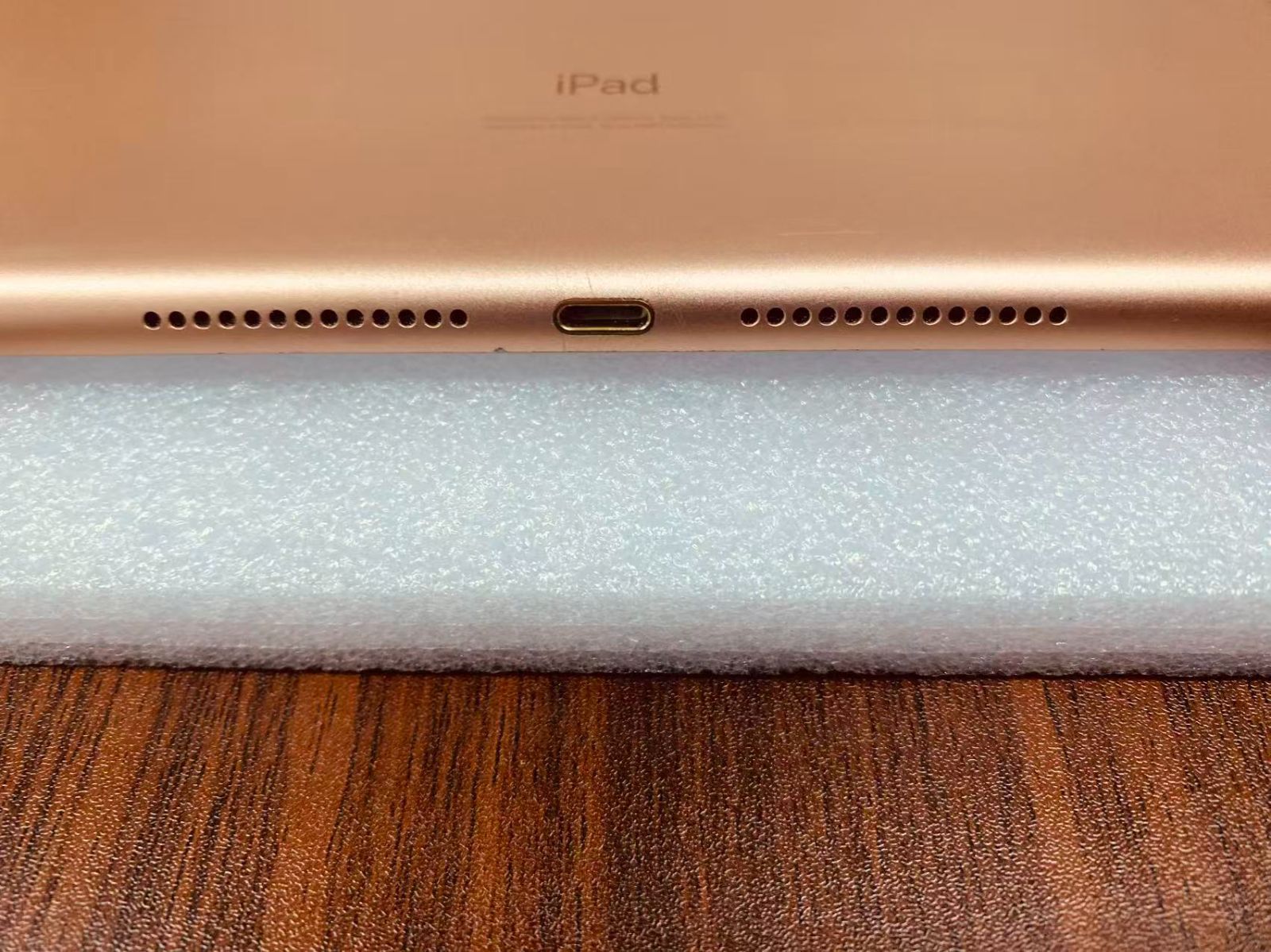 iPad 第7世代 128GB Gold 動作確認済 94% - メルカリ