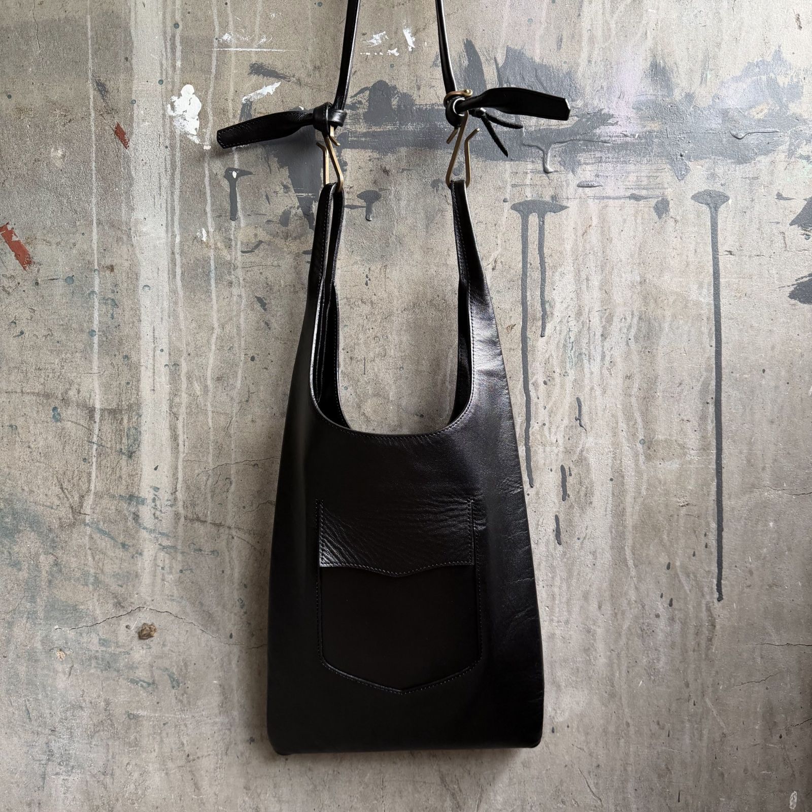 NICENESS 25ss LOWE NN Shoulder Bag 馬革 レザーバッグ ブラック 