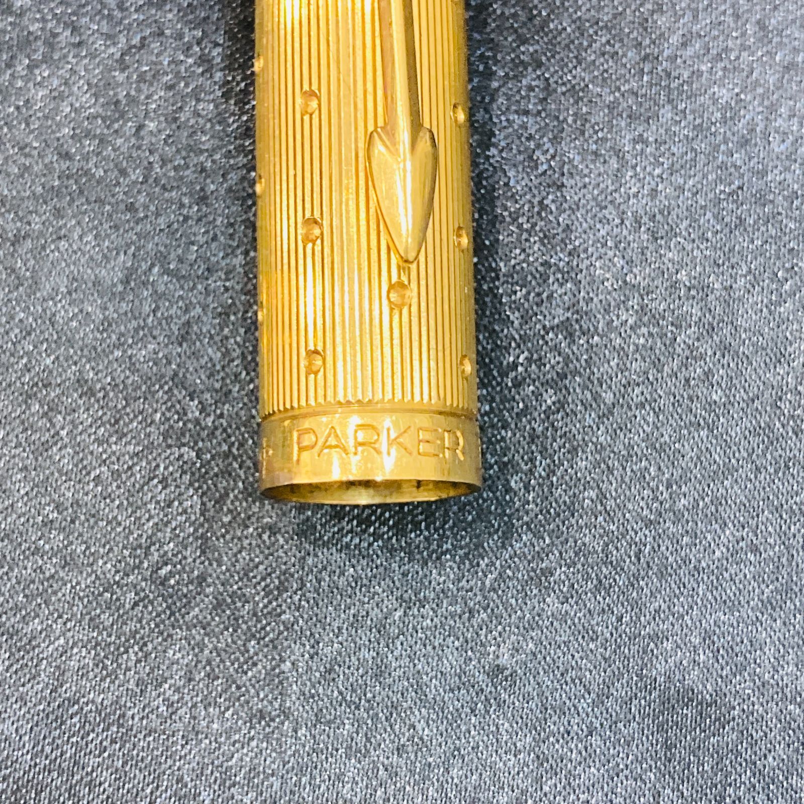 な*み様 Parkerゴールド ストライプデザイン 万年筆14k筆記未確認 A【ペン先14K】Parker パーカー ゴールドカラー ストライプデザイン