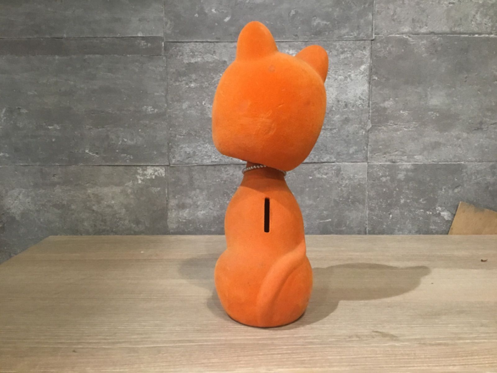 128 ネコの貯金箱 置物 オレンジ 首振り猫 昭和 フロッキー 送料無料