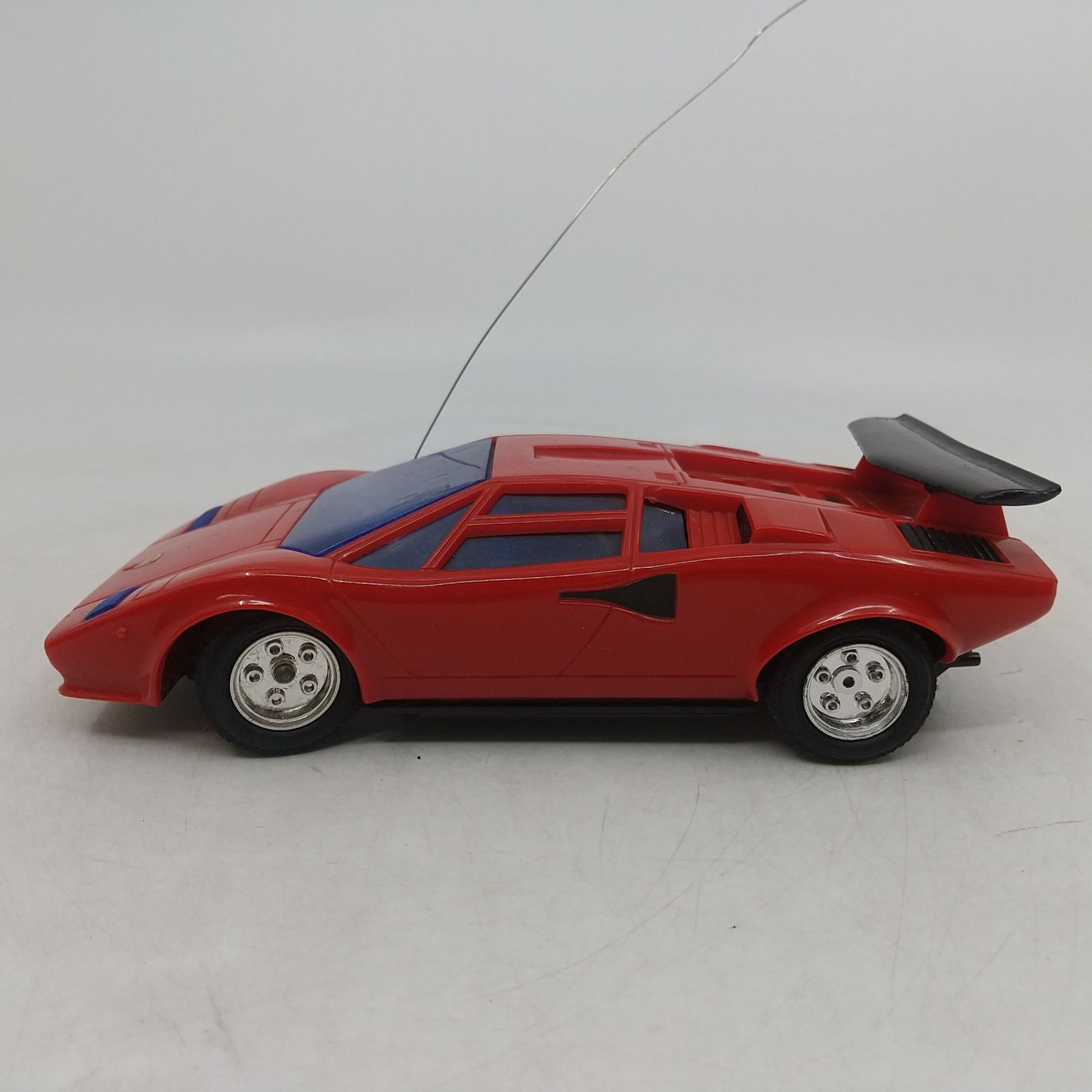 動作未確認・ラジコン】セミデラマシン カウンタックLP500 S ニッコー